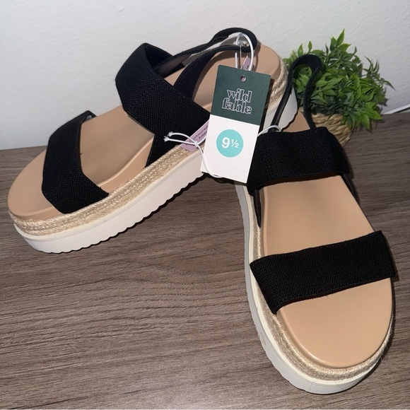 Women's Elliot Stretch Strappy Platform Sandals - Wild Fable™ - Picture 3 of 3